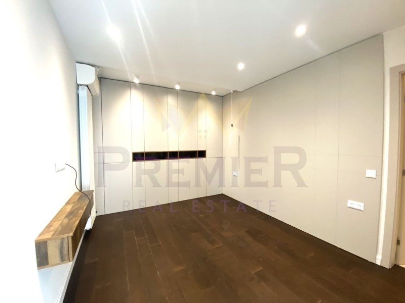 Te koop  2 slaapkamers Sofia , Tsentar , 168 m² | 35419583 - afbeelding [8]