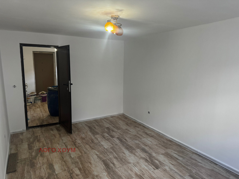 Продава ЕТАЖ ОТ КЪЩА, гр. Варна, Аспарухово, снимка 16 - Етаж от къща - 52273479