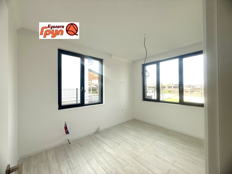 Продава КЪЩА, с. Радиново, област Пловдив, снимка 9 - Къщи - 53202844