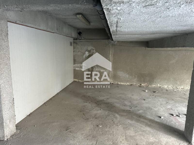 Продава ГАРАЖ, ПАРКОМЯСТО, град Варна, Възраждане 3 • 12500 € • 29249510 — Holmes.bg