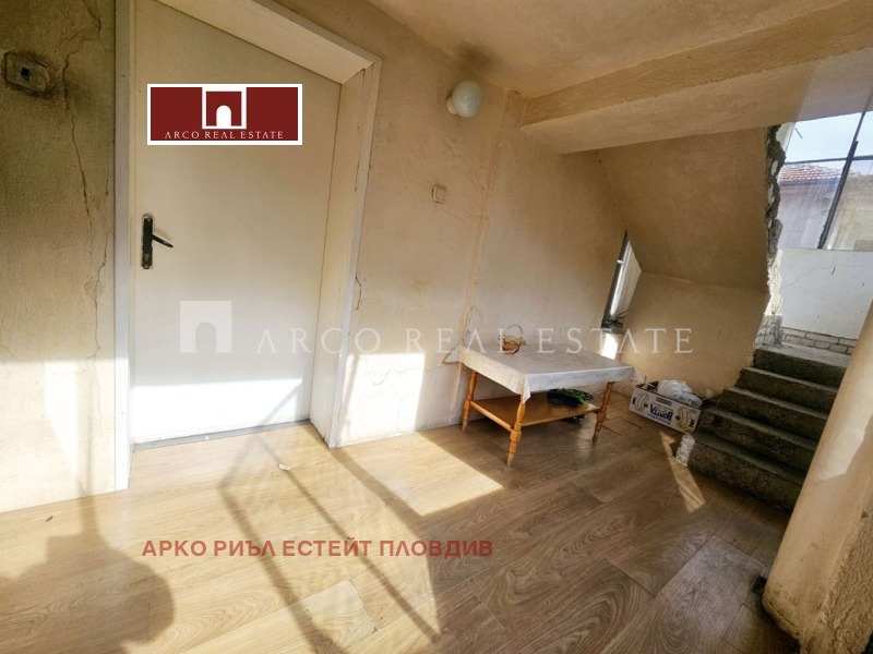 Продава КЪЩА, с. Царацово, област Пловдив, снимка 4 - Къщи - 51118621