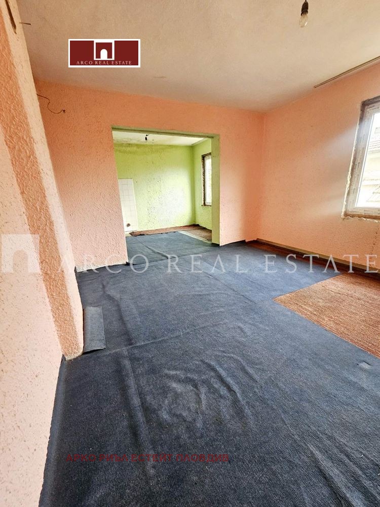 Продава КЪЩА, с. Царацово, област Пловдив, снимка 2 - Къщи - 51118621