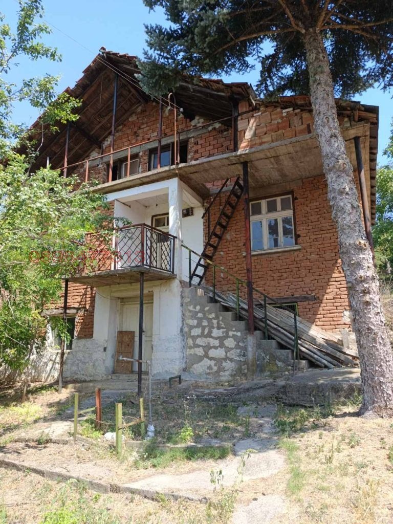 Продава КЪЩА, гр. Криводол, област Враца, снимка 2 - Къщи - 56549419