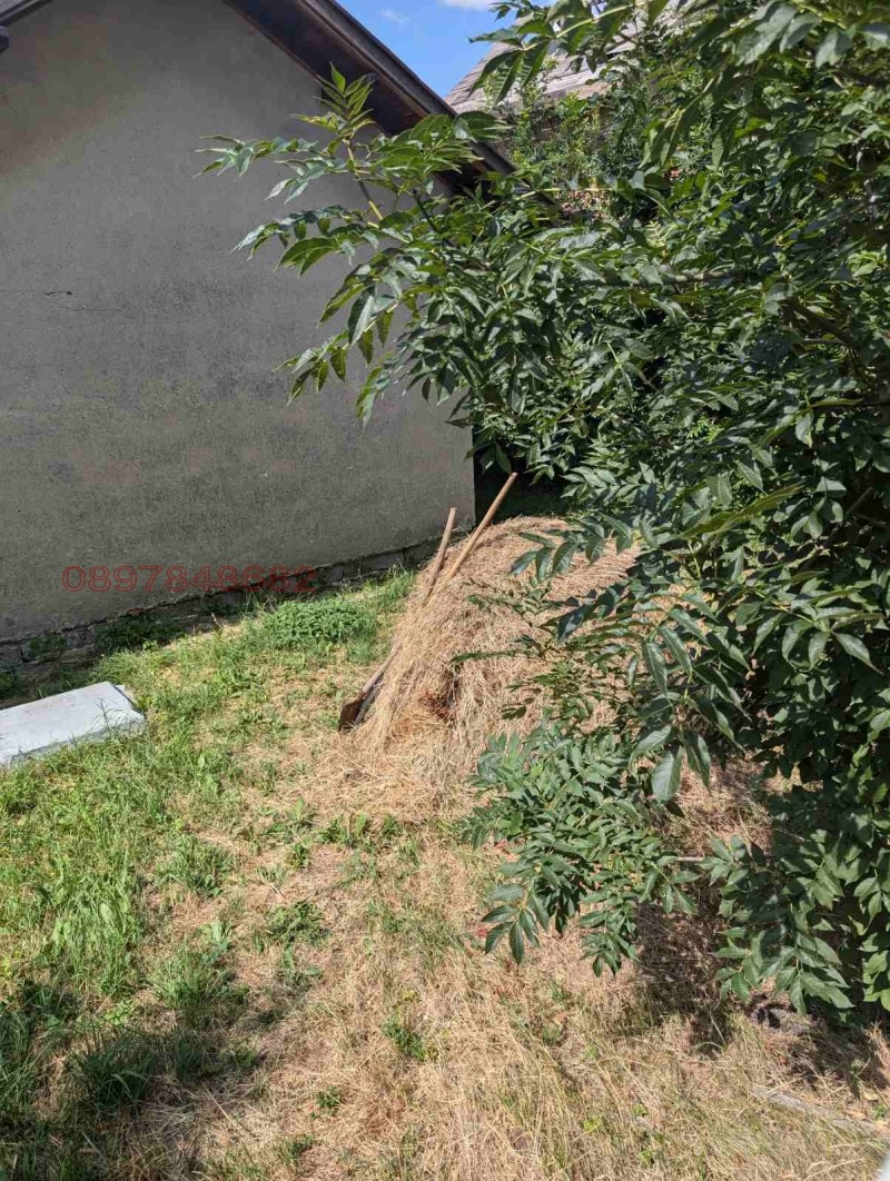 Продава КЪЩА, с. Големо Бучино, област Перник, снимка 6 - Къщи - 52786118