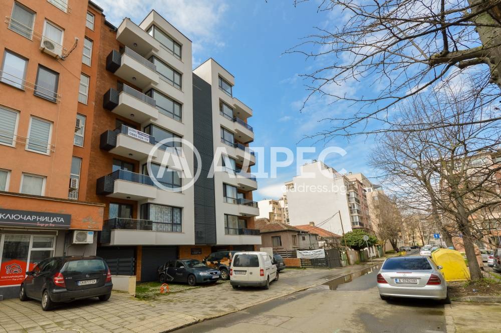 Продава 3-СТАЕН, гр. Бургас, Лазур