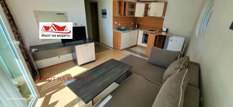 Na sprzedaż  1 sypialnia region Burgas , Sinemorec , 59 mkw | 49014210 - obraz [2]