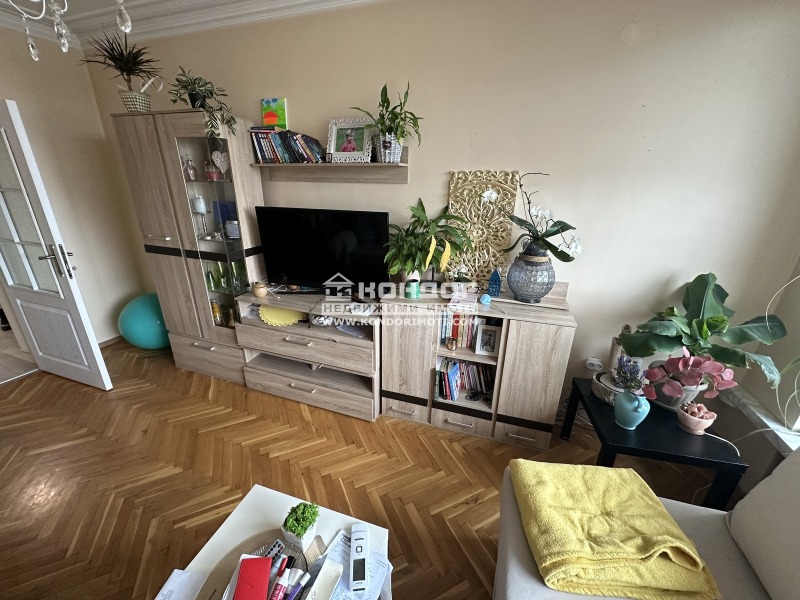 À venda  Mais de 3 quartos Plovdiv , Centar , 121 m² | 12307136 - imagem [2]