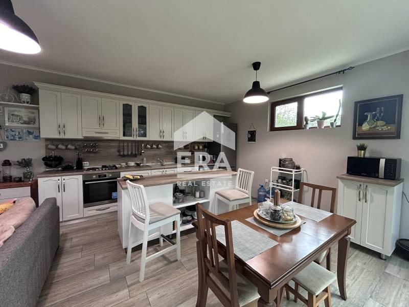 Продава КЪЩА, гр. Варна, м-т Перчемлията, снимка 2 - Къщи - 53147673