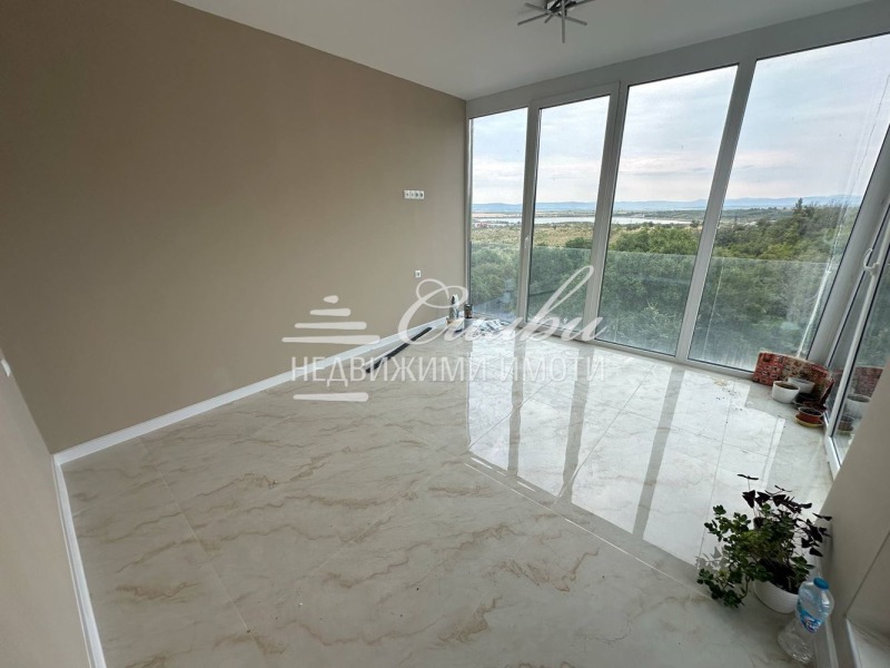 Продава  2-стаен град Шумен , Добруджански , 64 кв.м | 74098322