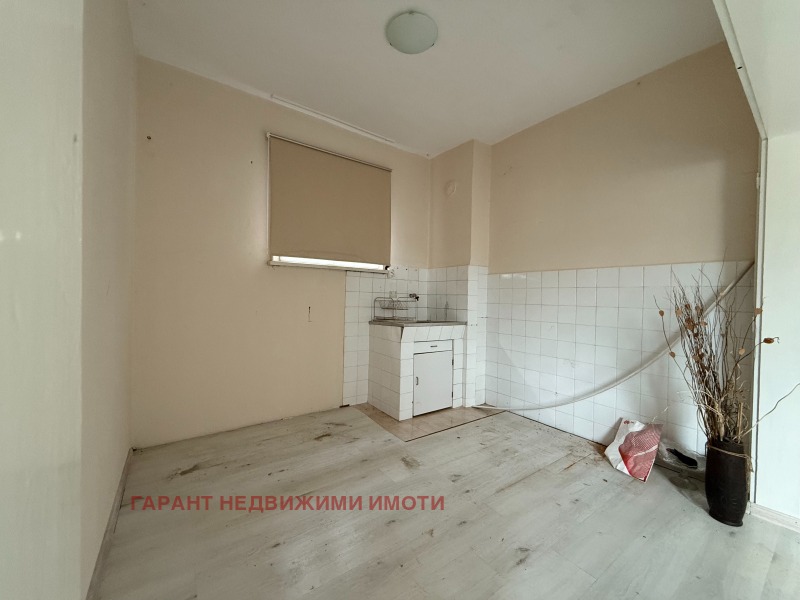 Продава КЪЩА, с. Поповци, област Габрово, снимка 7 - Къщи - 52440541