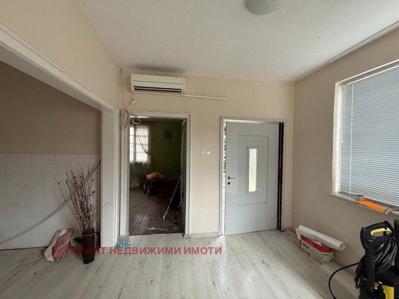 Продава КЪЩА, с. Поповци, област Габрово, снимка 6 - Къщи - 52440541