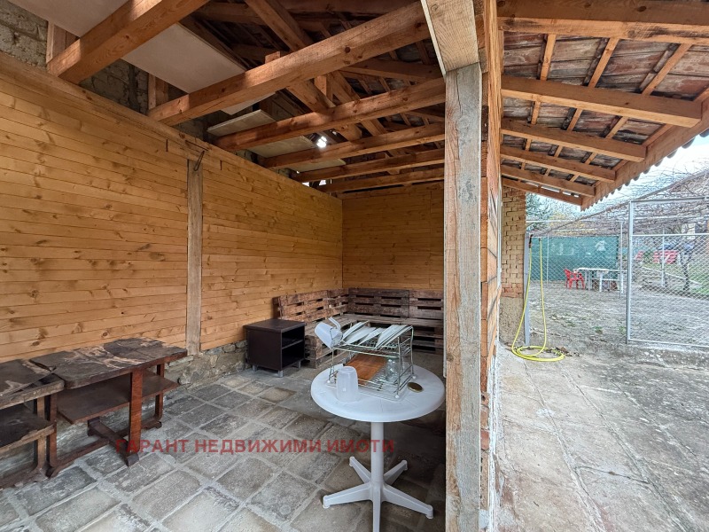 Продава КЪЩА, с. Поповци, област Габрово, снимка 10 - Къщи - 52440541