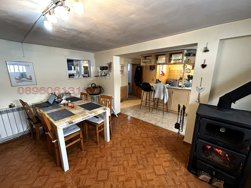 Продава КЪЩА, с. Поляна, област Ямбол, снимка 3 - Къщи - 53346625