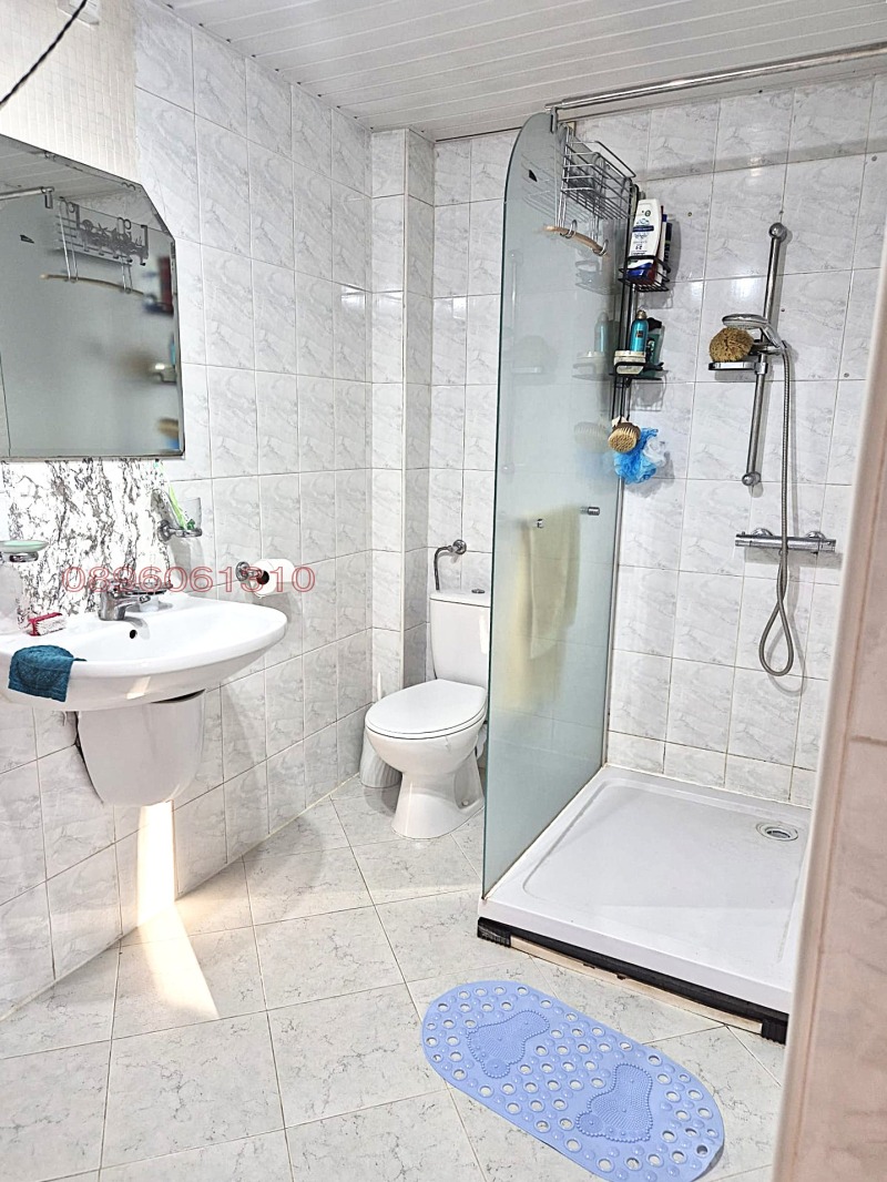 Продава КЪЩА, с. Поляна, област Ямбол, снимка 9 - Къщи - 53346625