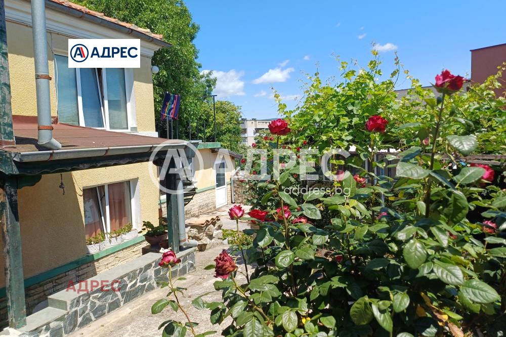 Продава КЪЩА, гр. Варна, Аспарухово, снимка 2 - Къщи - 54273432