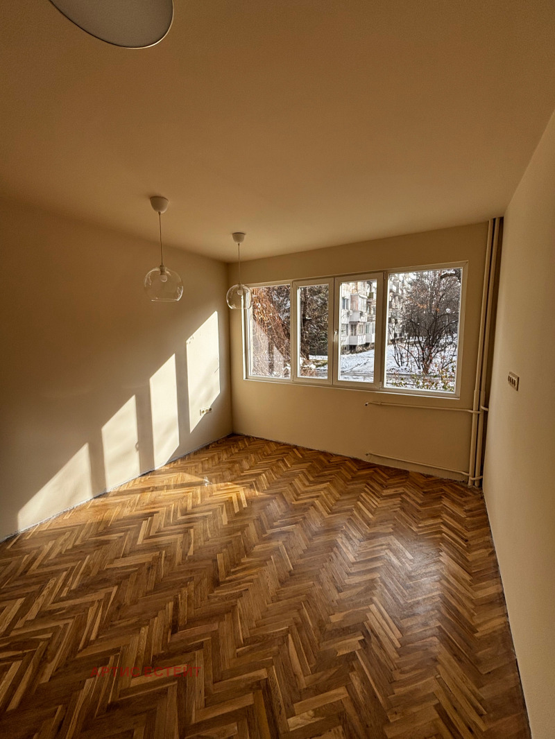 Te koop  2 slaapkamers Sofia , Strelbishte , 80 m² | 29102843