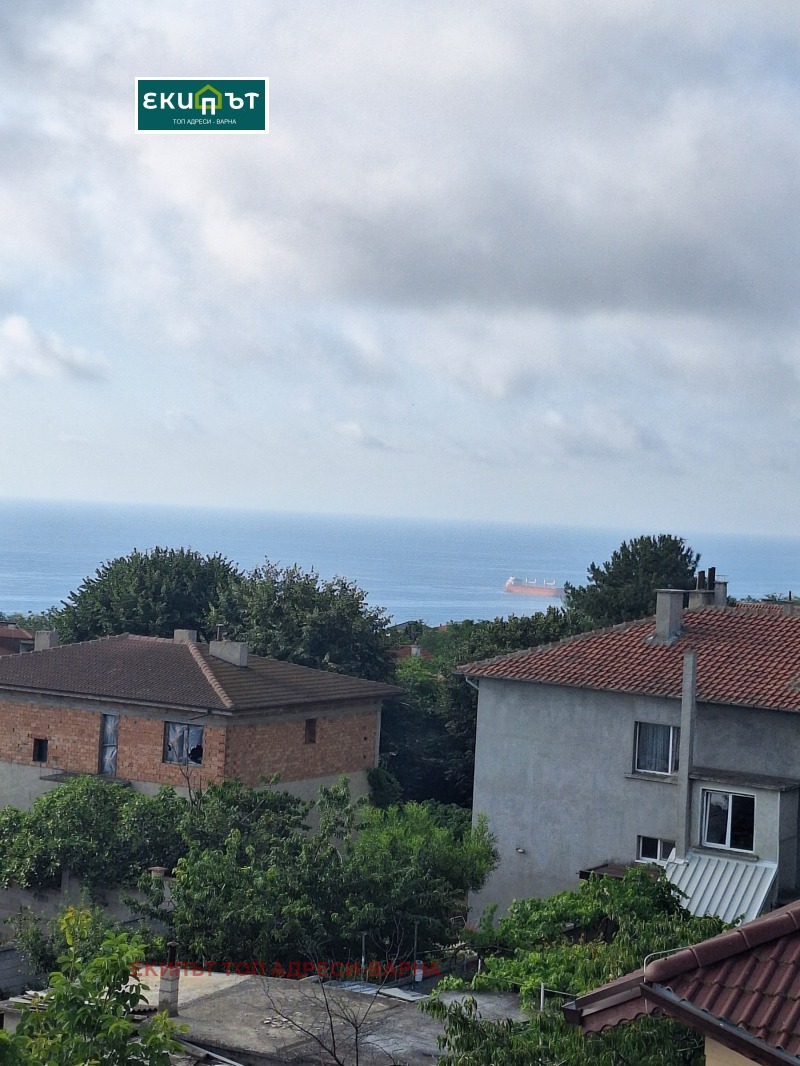 Προς πώληση  Όροφος σπιτιού Βαρνα , Γαλατα , 64 τ.μ | 91675592