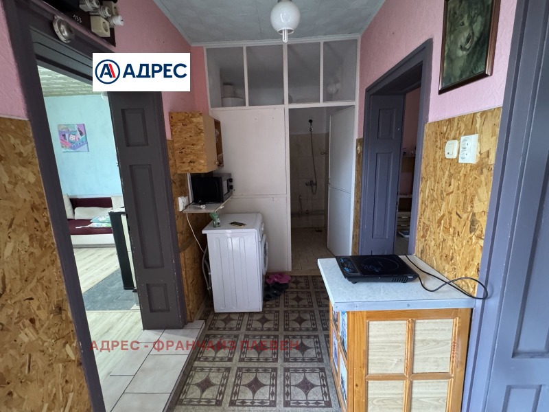 Продава КЪЩА, с. Старо село, област Враца, снимка 12 - Къщи - 52600584