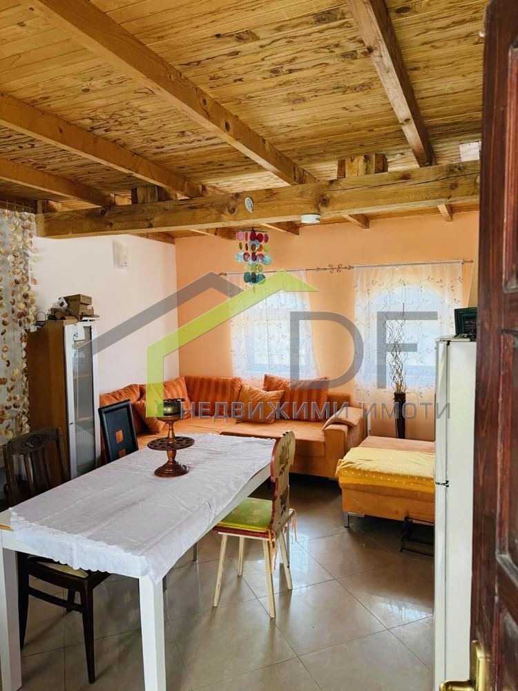 Продава КЪЩА, с. Приселци, област Варна, снимка 2 - Къщи - 52438994