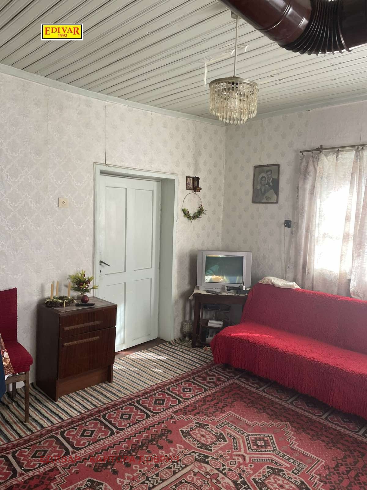 Продава КЪЩА, с. Люляково, област Добрич, снимка 2 - Къщи - 50857230