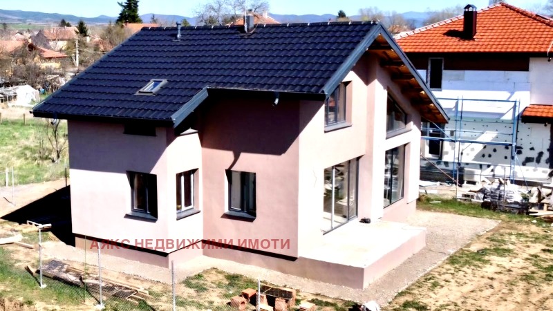 Til salg  Hus Sofia , Zhiten , 160 kvm | 67929423 - billede [3]