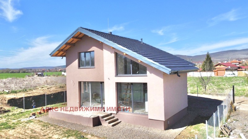 Til salg  Hus Sofia , Zhiten , 160 kvm | 67929423 - billede [2]