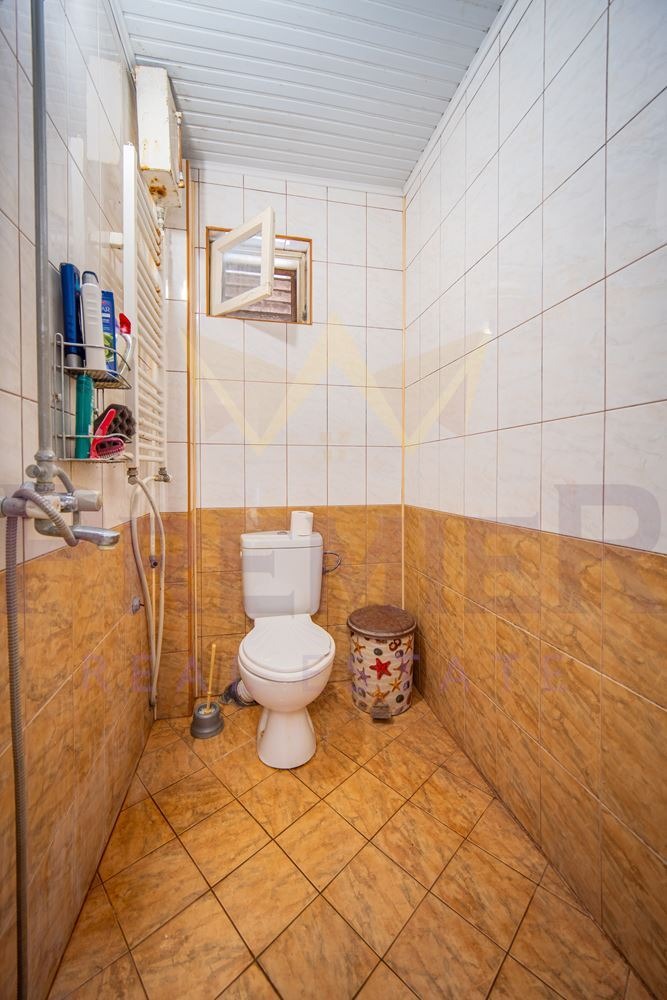 Продава КЪЩА, гр. Балчик, област Добрич, снимка 15 - Къщи - 53094641