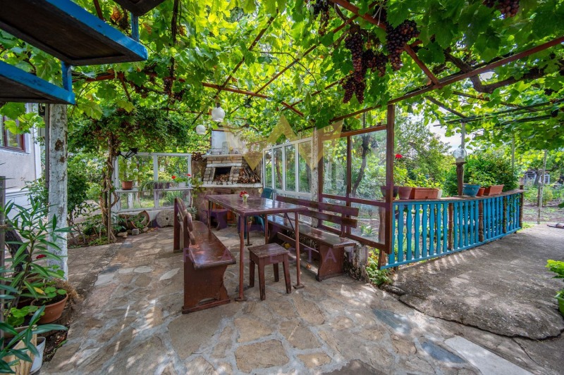 Продава КЪЩА, гр. Балчик, област Добрич, снимка 6 - Къщи - 53094641