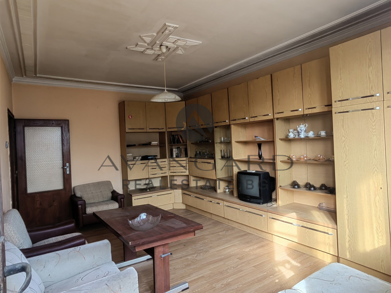 En venta  Piso de la casa Plovdiv , Karshiyaka , 120 metros cuadrados | 82472374 - imagen [2]