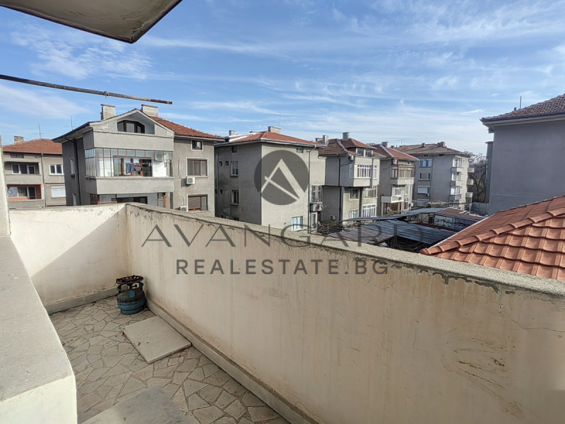 En venta  Piso de la casa Plovdiv , Karshiyaka , 120 metros cuadrados | 82472374 - imagen [3]