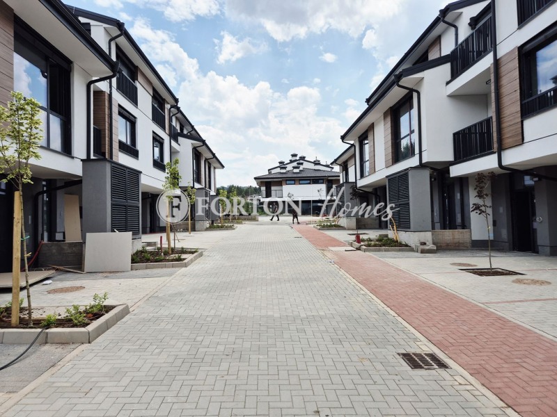 Na sprzedaż  Dom Sofia , m-t Kambanite , 276 mkw | 58500059 - obraz [3]