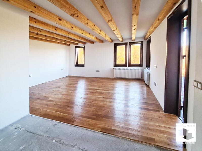 Продава КЪЩА, с. Средни колиби, област Велико Търново, снимка 12 - Къщи - 52475701