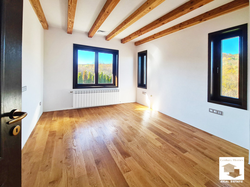 Продава КЪЩА, с. Средни колиби, област Велико Търново, снимка 9 - Къщи - 52475701