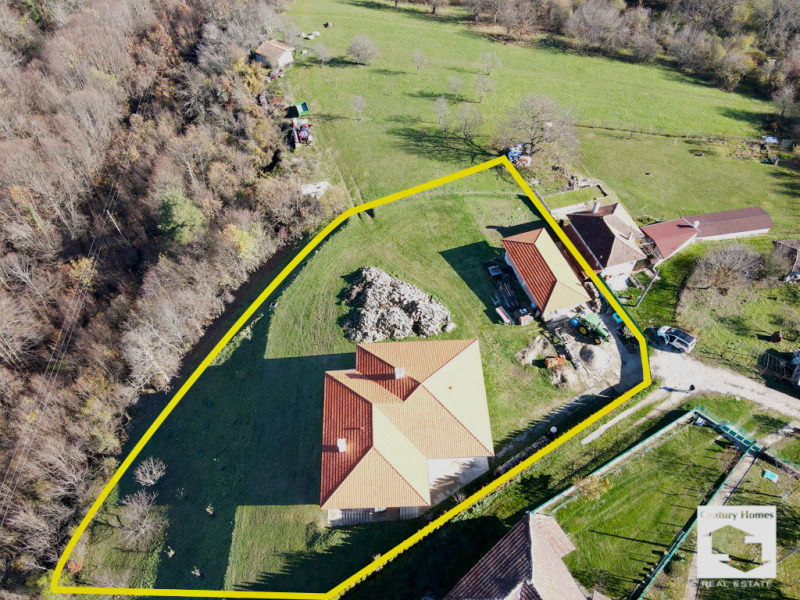 Продава КЪЩА, с. Средни колиби, област Велико Търново, снимка 14 - Къщи - 52475701