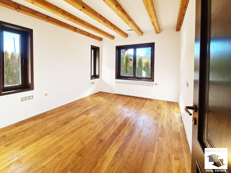 Продава КЪЩА, с. Средни колиби, област Велико Търново, снимка 8 - Къщи - 52475701