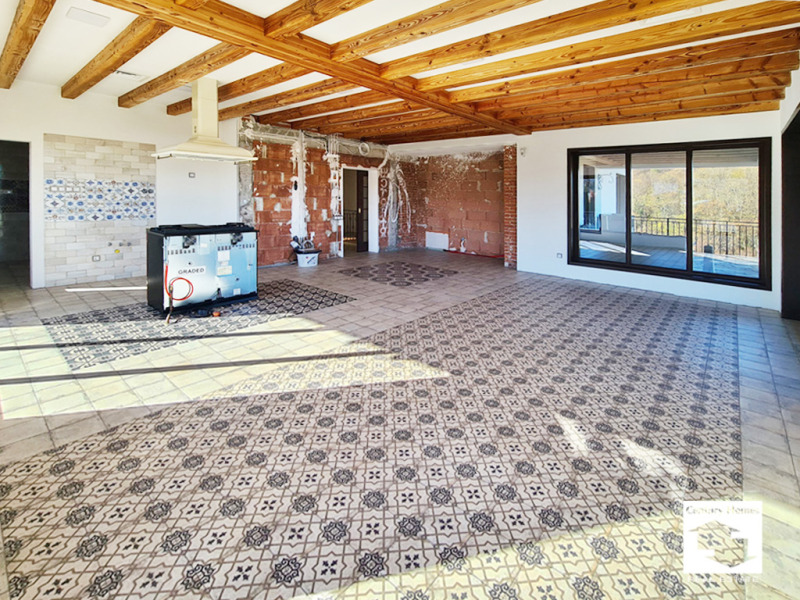 Продава КЪЩА, с. Средни колиби, област Велико Търново, снимка 2 - Къщи - 52475701