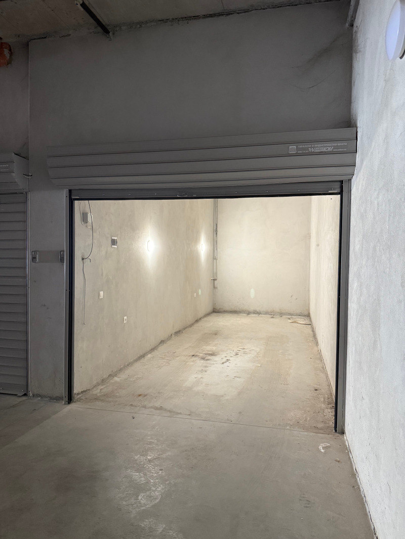 Eladó  Garázs Veliko Tarnovo , Kartala , 27 négyzetméter | 76520789