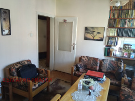 2 Schlafzimmer Zentar, Sofia 1