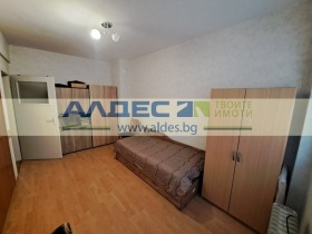 2 Schlafzimmer Zona B-18, Sofia 11