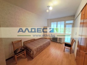 2 Schlafzimmer Zona B-18, Sofia 10