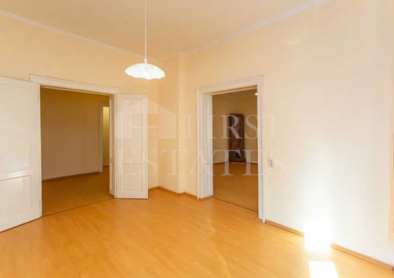 Na prodej  2 ložnice Sofia , Centar , 123 m2 | 92511337 - obraz [7]