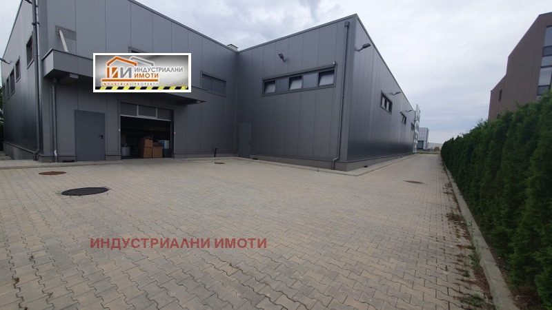 Продава  Магазин град Пловдив , Индустриална зона - Север , 2730 кв.м | 42584758 - изображение [11]
