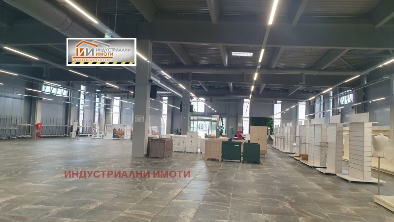 Продава  Магазин град Пловдив , Индустриална зона - Север , 2730 кв.м | 42584758 - изображение [2]