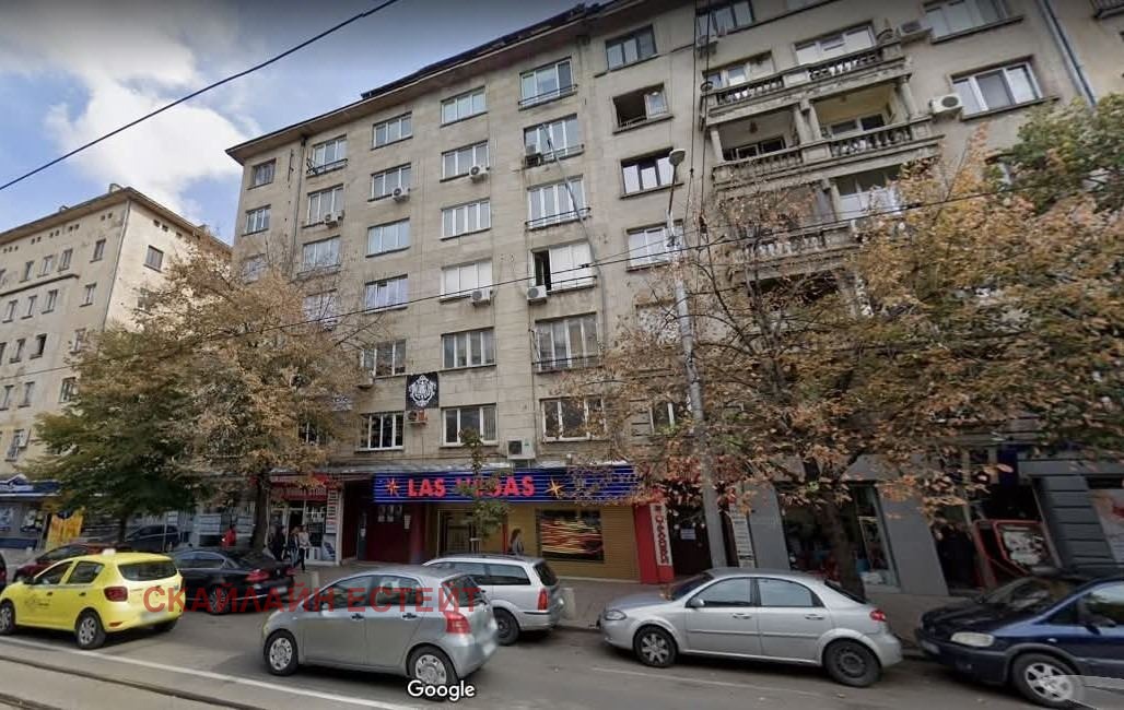 Продава 4-СТАЕН, гр. София, Център