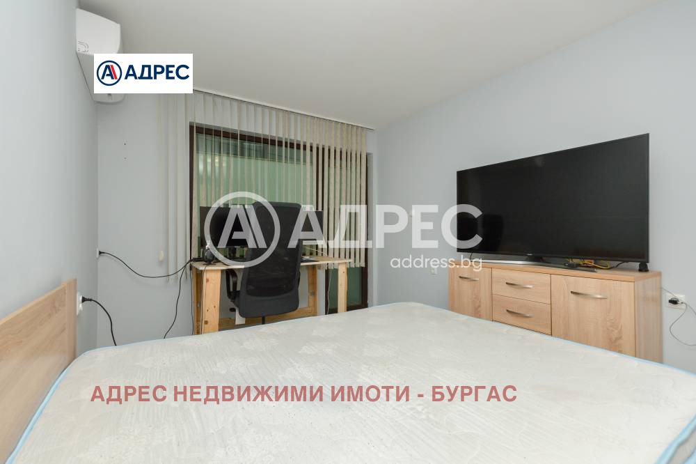 Продава КЪЩА, гр. Бургас, Сарафово, снимка 2 - Къщи - 53826629