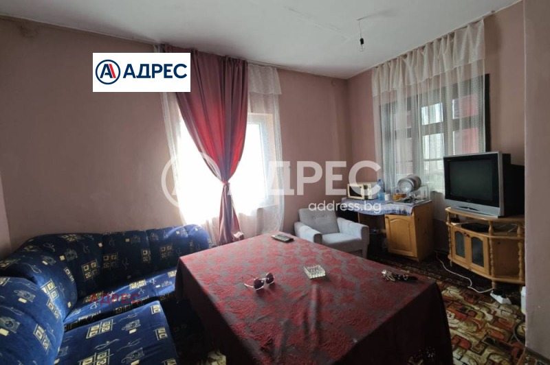 Продава КЪЩА, с. Ботево, област Варна, снимка 3 - Къщи - 52172111