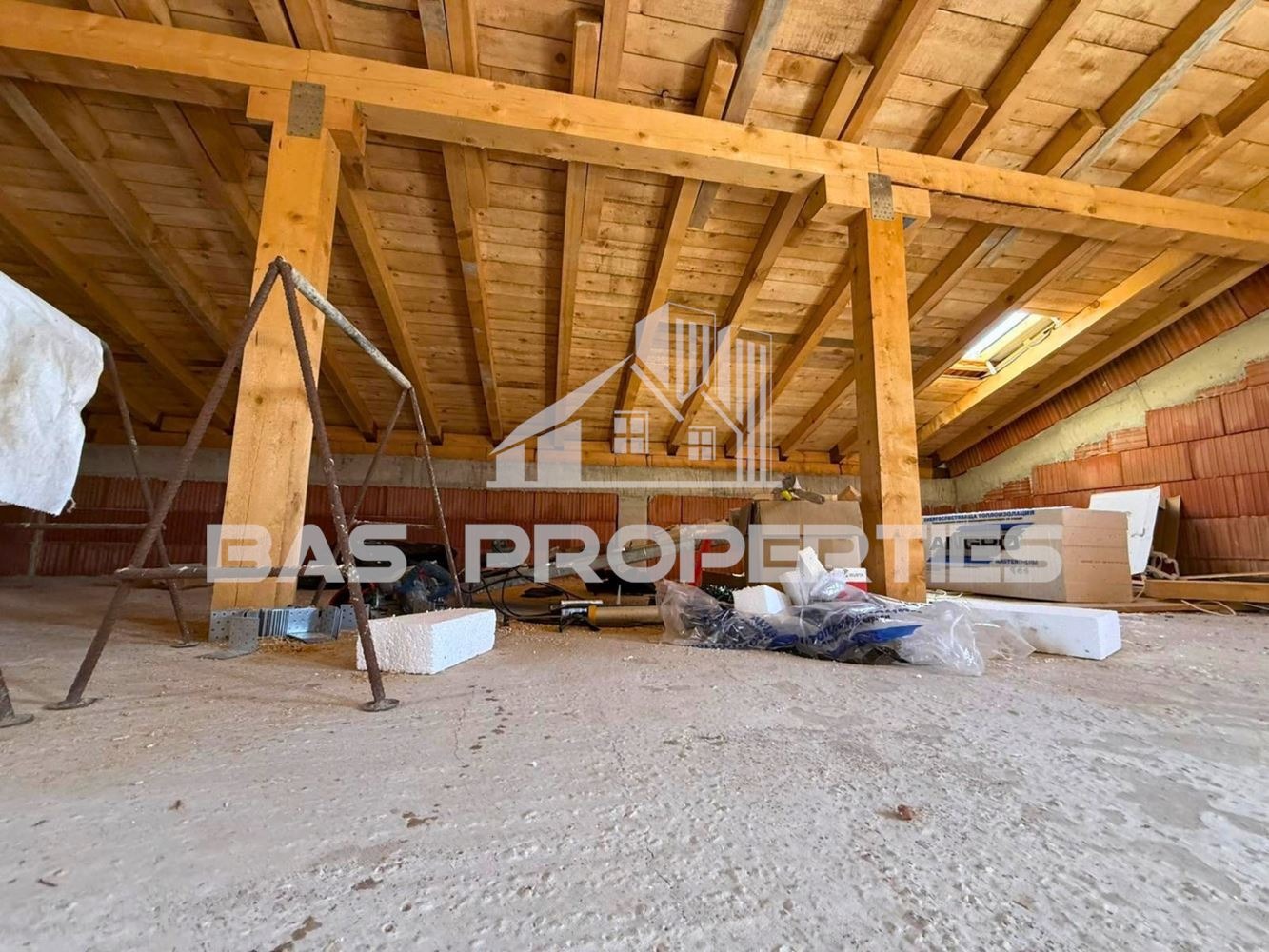 Продава КЪЩА, с. Хераково, област София област, снимка 15 - Къщи - 56256757