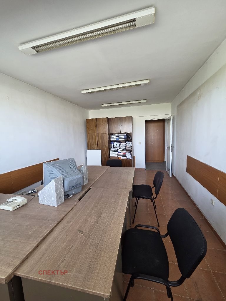 Til salgs  Kontor Pernik , Tsentar , 215 kvm | 63289954 - bilde [7]