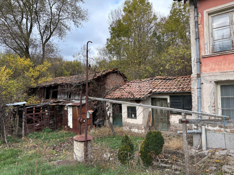 Продава КЪЩА, с. Расник, област Перник, снимка 7 - Къщи - 52315060
