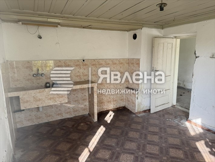 Продава КЪЩА, с. Бодрово, област Хасково, снимка 2 - Къщи - 54272630